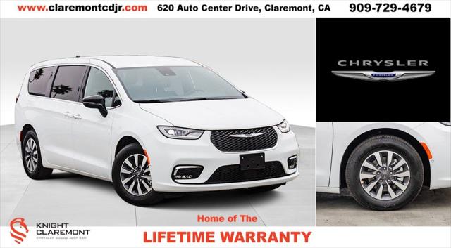 2025 Chrysler Pacifica Hybrid PACIFICA PLUG-IN HYBRID SELECT
