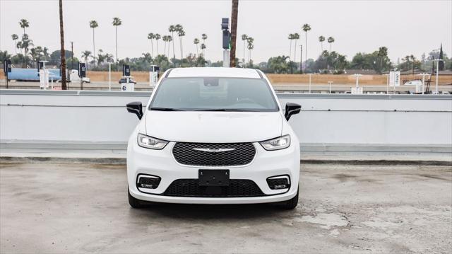 2025 Chrysler Pacifica Hybrid PACIFICA PLUG-IN HYBRID SELECT