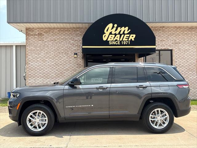 2025 Jeep Grand Cherokee GRAND CHEROKEE LAREDO X 4X4