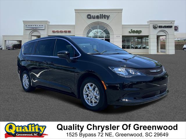 2025 Chrysler Voyager VOYAGER LX