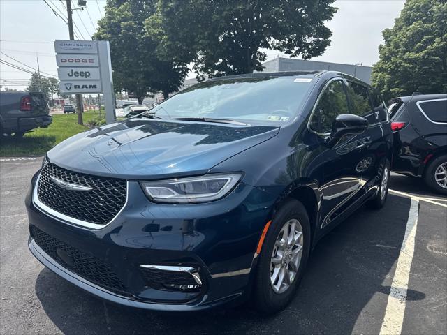 2025 Chrysler Pacifica PACIFICA SELECT