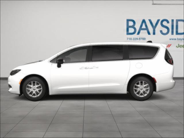 2025 Chrysler Voyager VOYAGER LX