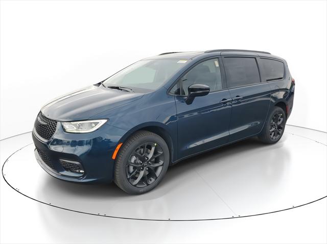 2025 Chrysler Pacifica PACIFICA LIMITED AWD