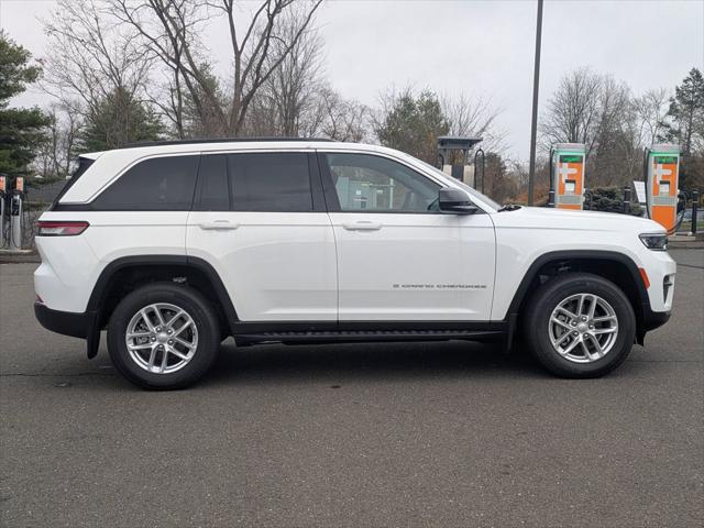 2025 Jeep Grand Cherokee GRAND CHEROKEE LAREDO X 4X4