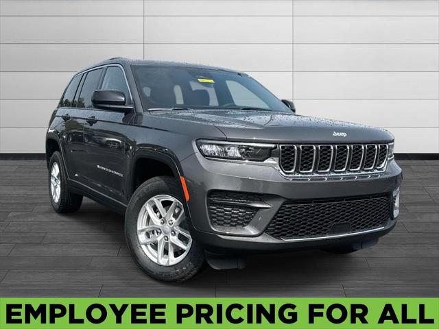 2025 Jeep Grand Cherokee GRAND CHEROKEE LAREDO X 4X4