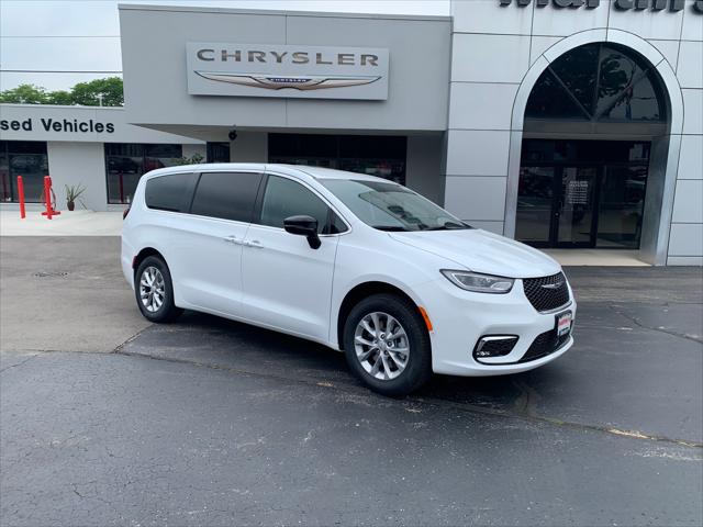 2025 Chrysler Pacifica PACIFICA SELECT AWD