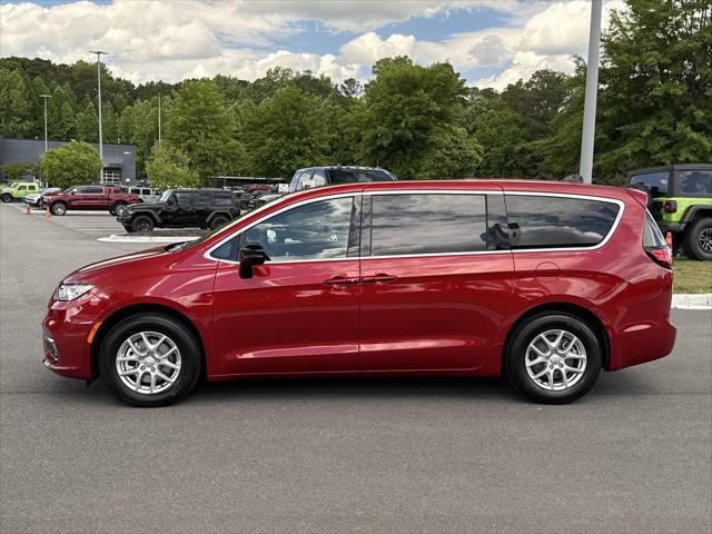 2025 Chrysler Pacifica PACIFICA SELECT