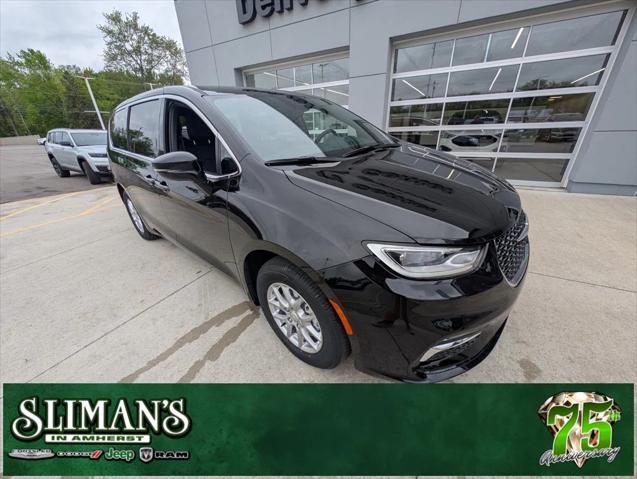 2025 Chrysler Pacifica PACIFICA SELECT
