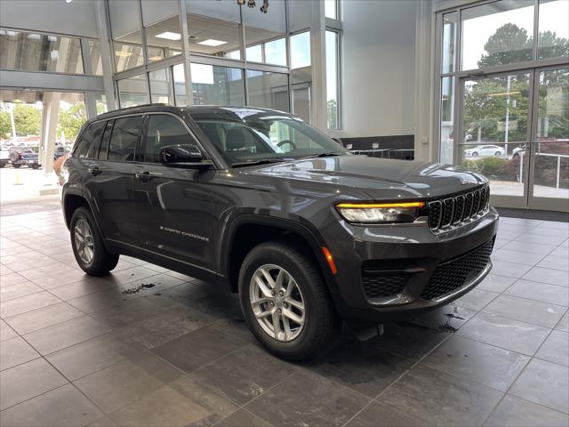 2025 Jeep Grand Cherokee GRAND CHEROKEE LAREDO X 4X4