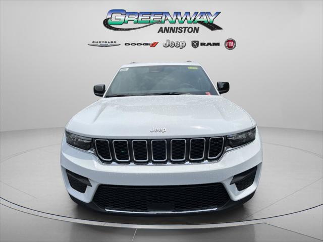 2025 Jeep Grand Cherokee GRAND CHEROKEE LAREDO X 4X2