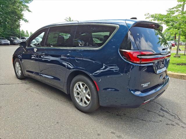 2025 Chrysler Pacifica PACIFICA SELECT