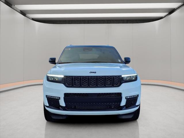 2025 Jeep Grand Cherokee GRAND CHEROKEE L SUMMIT 4X4