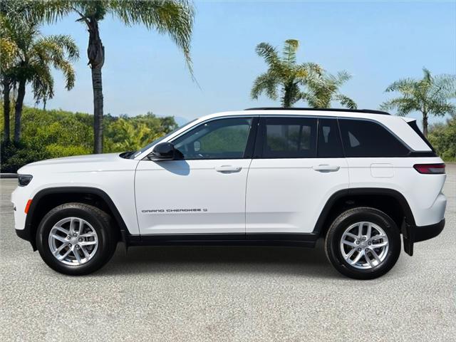 2025 Jeep Grand Cherokee GRAND CHEROKEE LAREDO X 4X2