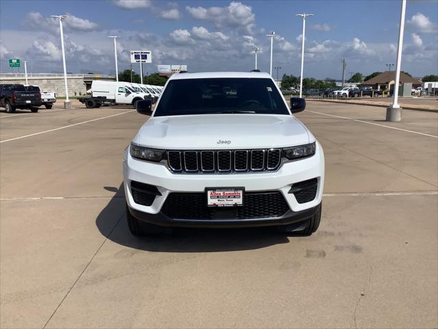 2025 Jeep Grand Cherokee GRAND CHEROKEE LAREDO X 4X2