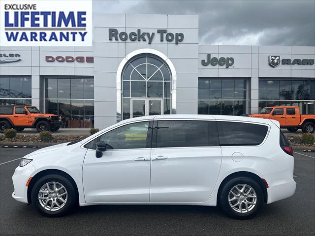 2025 Chrysler Pacifica PACIFICA SELECT