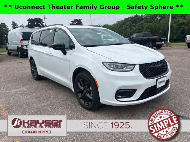 2025 Chrysler Pacifica PACIFICA LIMITED AWD