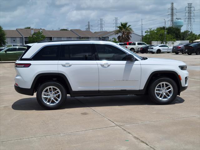 2025 Jeep Grand Cherokee GRAND CHEROKEE LAREDO X 4X2