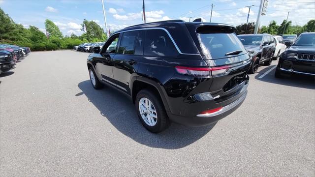 2025 Jeep Grand Cherokee GRAND CHEROKEE LAREDO X 4X2