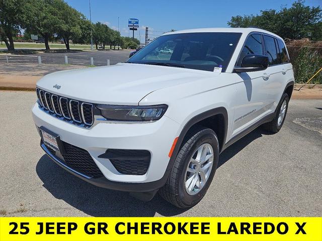 2025 Jeep Grand Cherokee GRAND CHEROKEE LAREDO X 4X2
