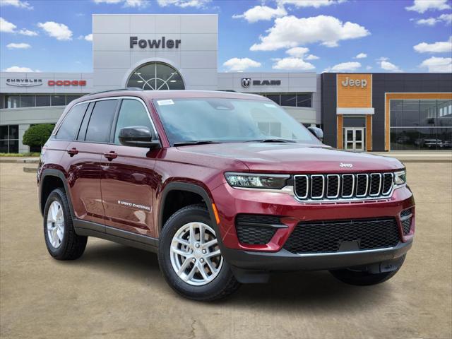 2025 Jeep Grand Cherokee GRAND CHEROKEE LAREDO X 4X4