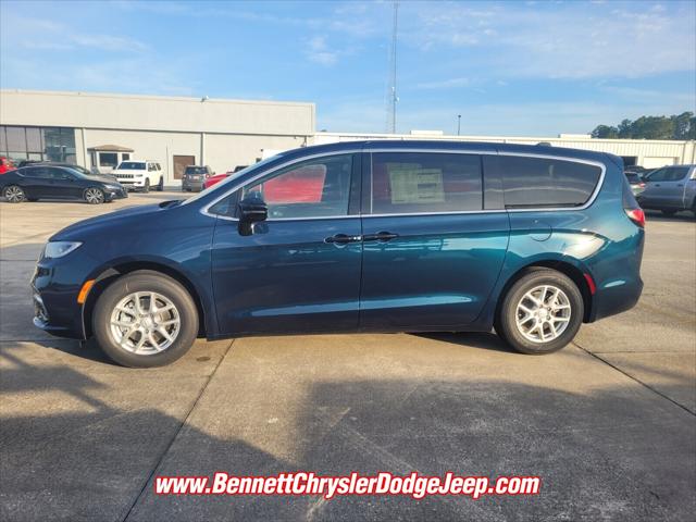 2025 Chrysler Pacifica PACIFICA SELECT
