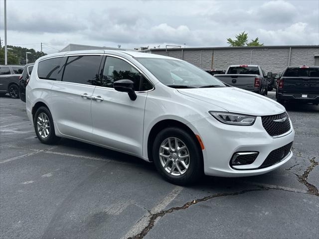 2025 Chrysler Pacifica PACIFICA SELECT