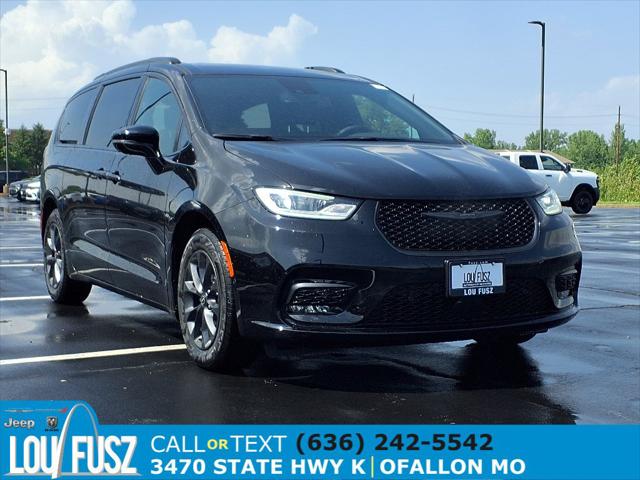 2025 Chrysler Pacifica PACIFICA SELECT