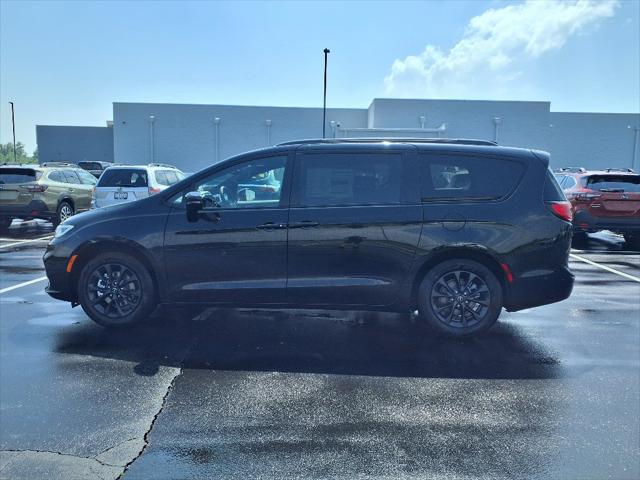 2025 Chrysler Pacifica PACIFICA SELECT