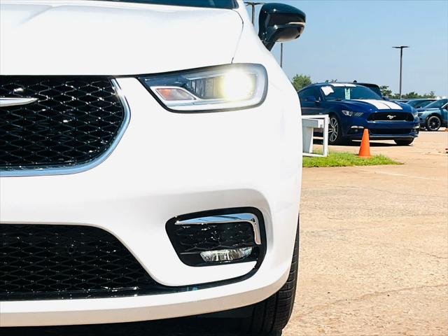 2025 Chrysler Pacifica PACIFICA SELECT AWD