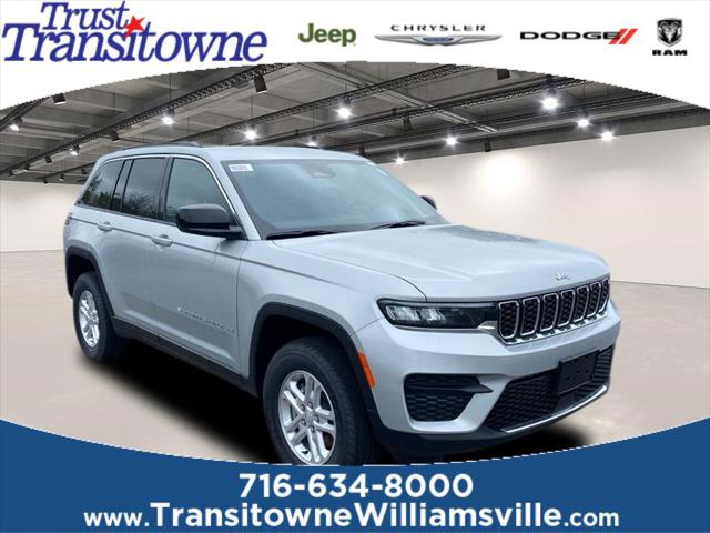 2025 Jeep Grand Cherokee GRAND CHEROKEE LAREDO 4X4