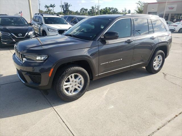 2025 Jeep Grand Cherokee GRAND CHEROKEE LAREDO 4X2