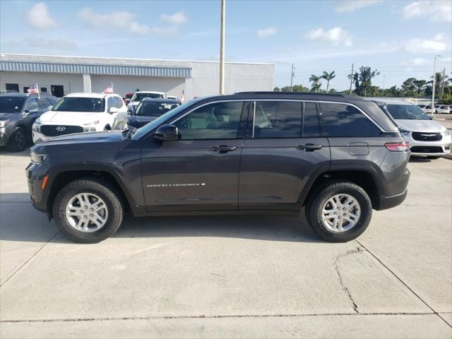 2025 Jeep Grand Cherokee GRAND CHEROKEE LAREDO 4X2