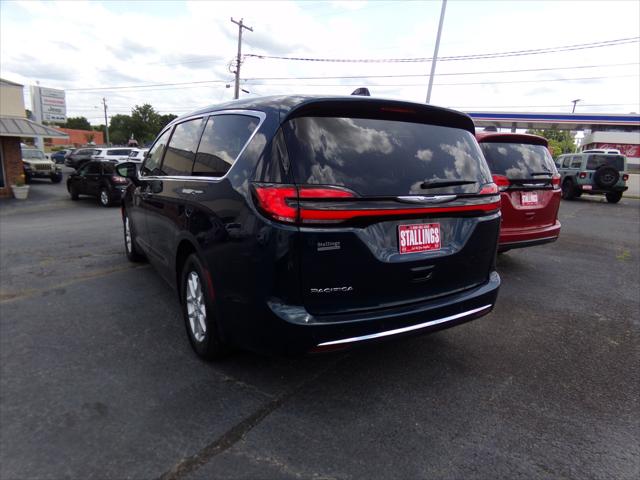 2025 Chrysler Pacifica PACIFICA SELECT