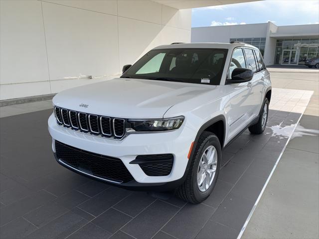 2025 Jeep Grand Cherokee GRAND CHEROKEE LAREDO X 4X2