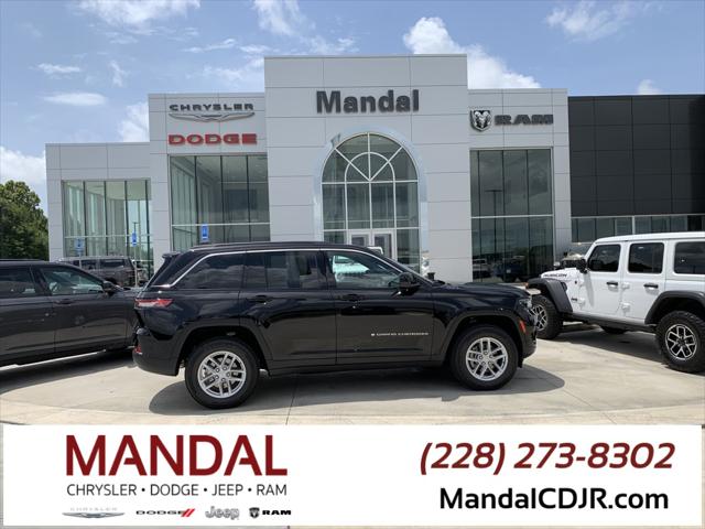 2025 Jeep Grand Cherokee GRAND CHEROKEE LAREDO X 4X2