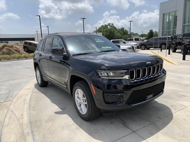 2025 Jeep Grand Cherokee GRAND CHEROKEE LAREDO X 4X2