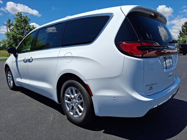 2025 Chrysler Pacifica PACIFICA SELECT