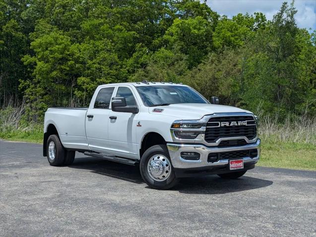 2025 RAM Ram 3500 RAM 3500 TRADESMAN CREW CAB 4X4 8 BOX