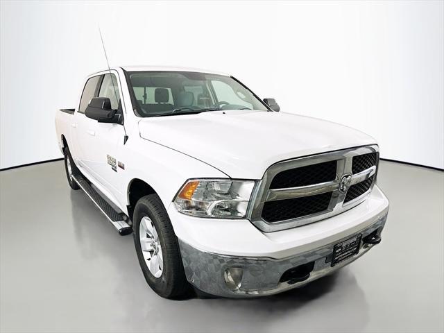 2019 RAM 1500 Classic SLT Crew Cab 4x4 57 Box