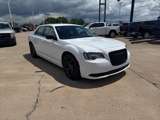 2022 Chrysler 300 Touring