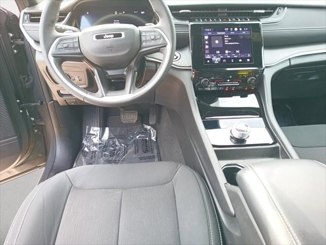 2024 Jeep Grand Cherokee Laredo X 4x4