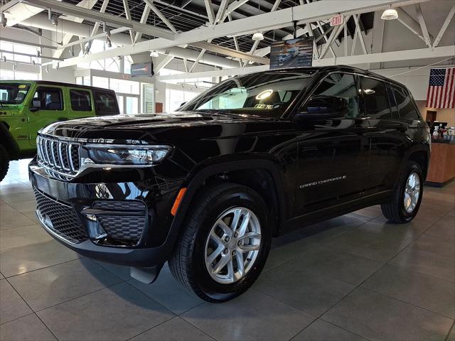 2025 Jeep Grand Cherokee GRAND CHEROKEE LAREDO X 4X4