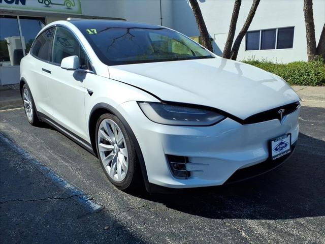 2017 Tesla Model X 90D 2017 Tesla Model X 90D