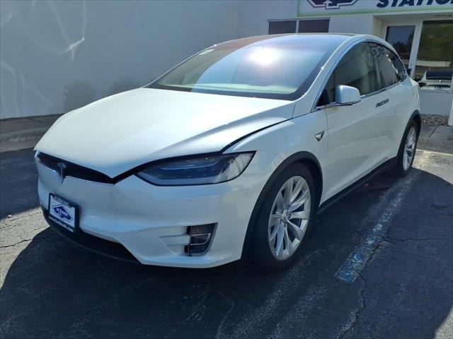 2017 Tesla Model X 90D 2017 Tesla Model X 90D