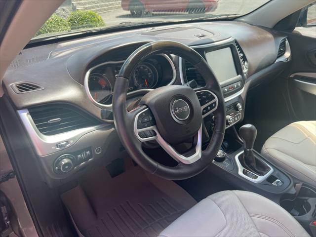 2017 Jeep Cherokee Overland 4x4