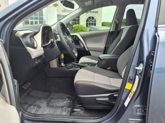 2013 Toyota RAV4 LE