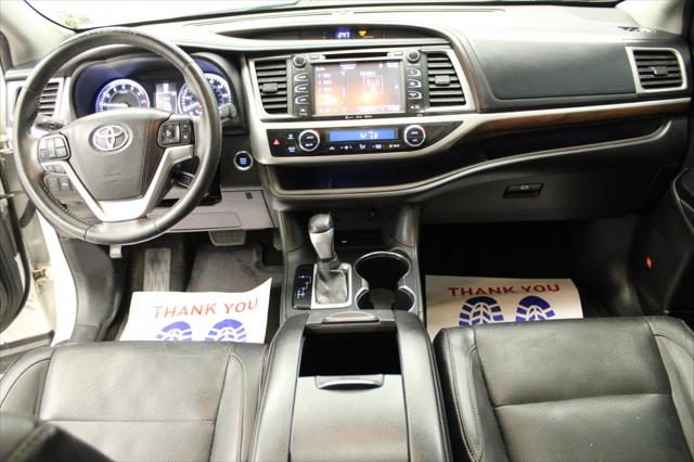 2016 Toyota Highlander Limited V6