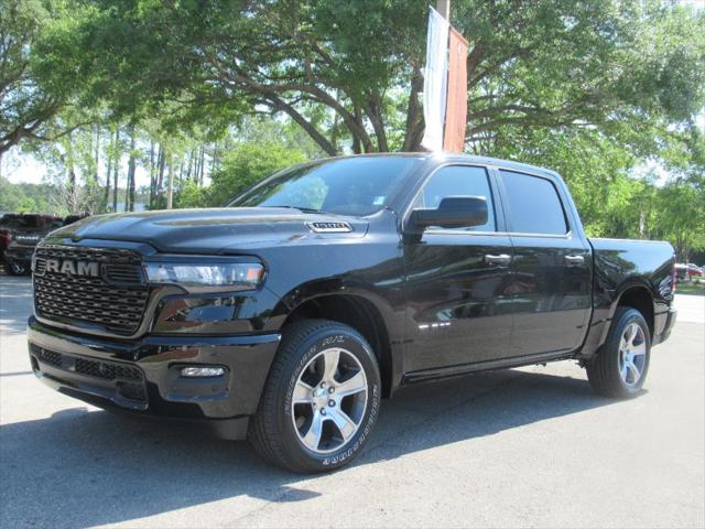 2025 RAM Ram 1500 RAM 1500 TRADESMAN CREW CAB 4X4 57 BOX