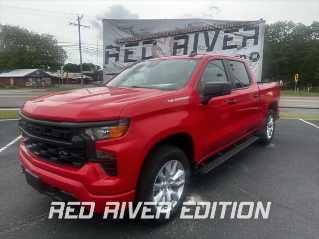 2022 Chevrolet Silverado 1500 4WD Crew Cab Short Bed Custom