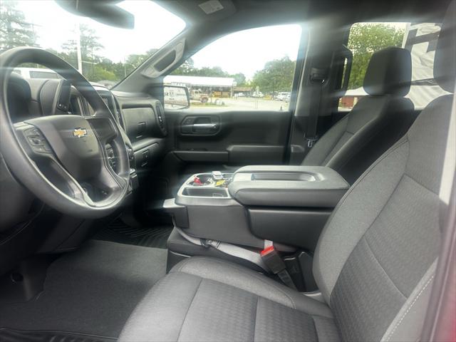 2022 Chevrolet Silverado 1500 4WD Crew Cab Short Bed Custom